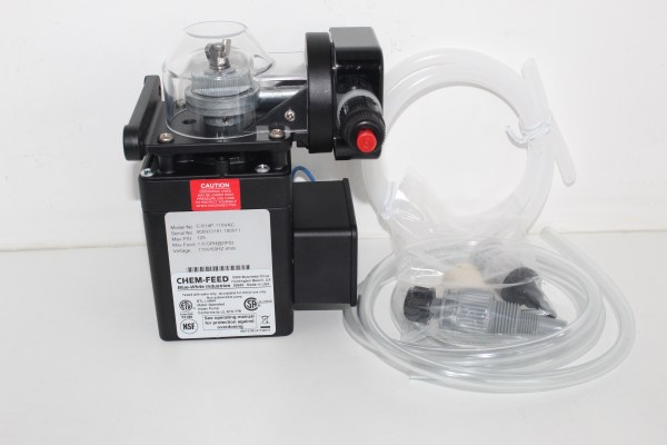 C614-P- BOMBA DOSIFICADORA AUTOMATICA DE 24GPD MARCA BLUE WHITE2